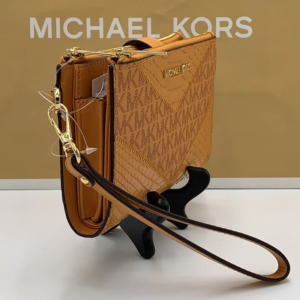 MICHAEL KORS
CIDER MULTI
LG DOUBLE ZIP WRISTLET 
Crocodile Leather Snakeskin - Picture 5 of 14